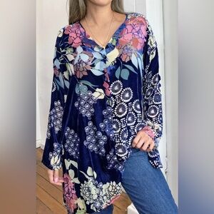 Johnny Was Sierra Burnout Cya Tunic Blue Floral. Size L. NWT! Trending 2025